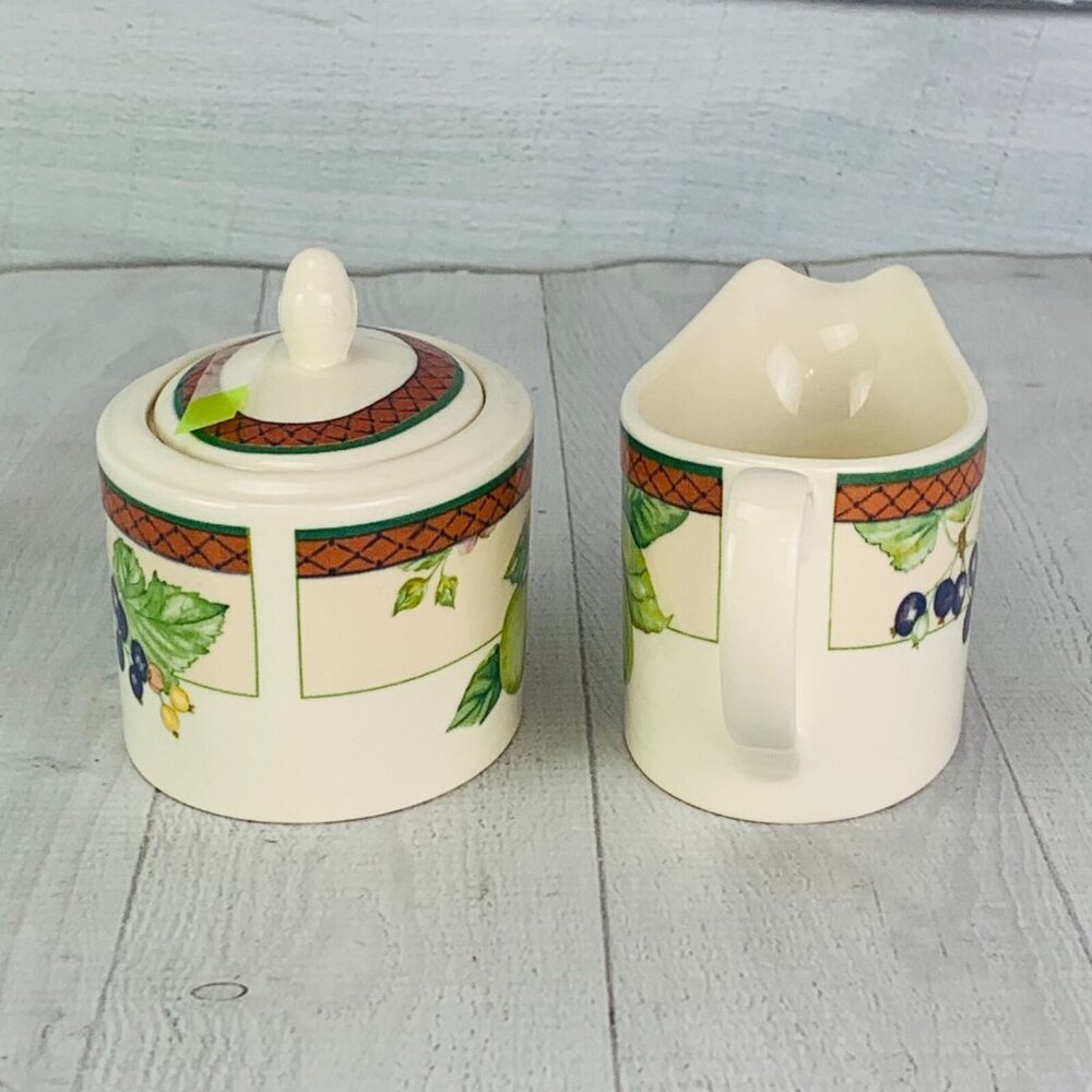 Johnson Brothers AUTUMN GROVE Blueberries Fruit Lidded Sugar Bowl & Creamer Set - Picture 3 of 10